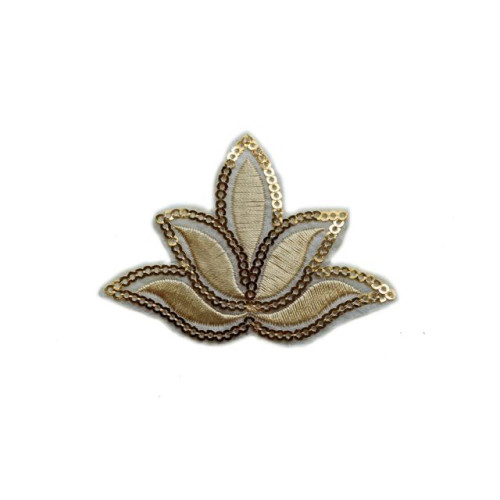 lotus bloem, Yackalasi patch ecru goud