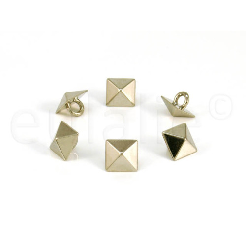studs knopen pyramide zilver